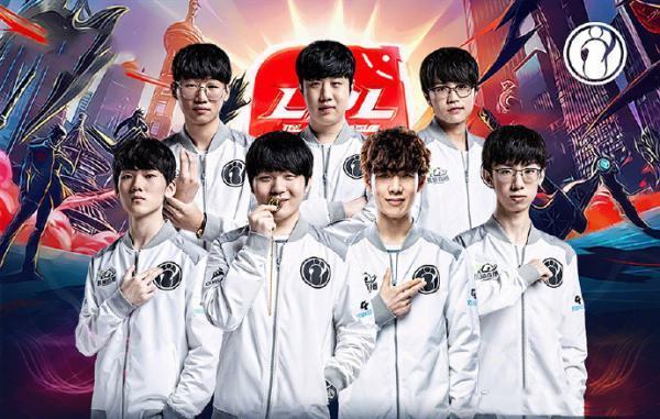 flusha 在与一捆干草相撞后奇迹般地逃过了严重伤害