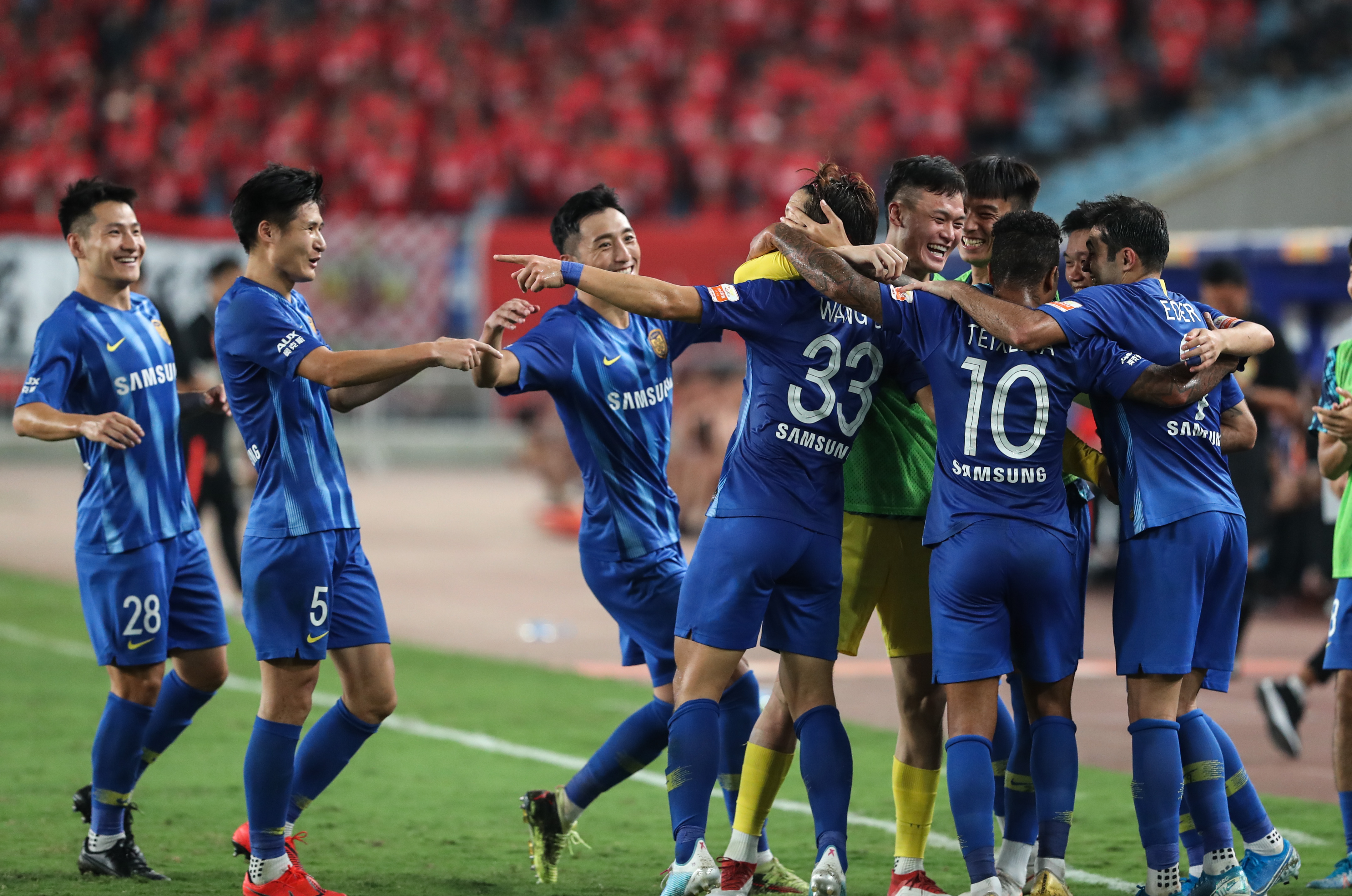 你认为 LPL 已经回到了黑暗时代吗？它未能赢得六场国际比赛的胜利。