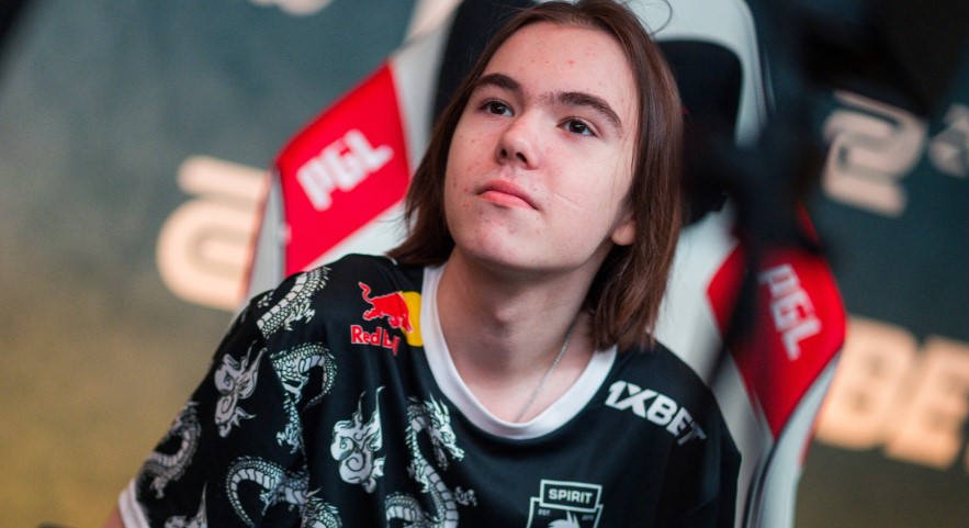 王淞化身纳尔一拍二 微笑枪枪爆头 微笑队3-1淘汰957队晋级决赛